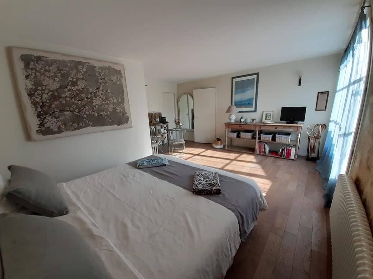 Chambre d'hôtes de la propriété à vendre en Gironde